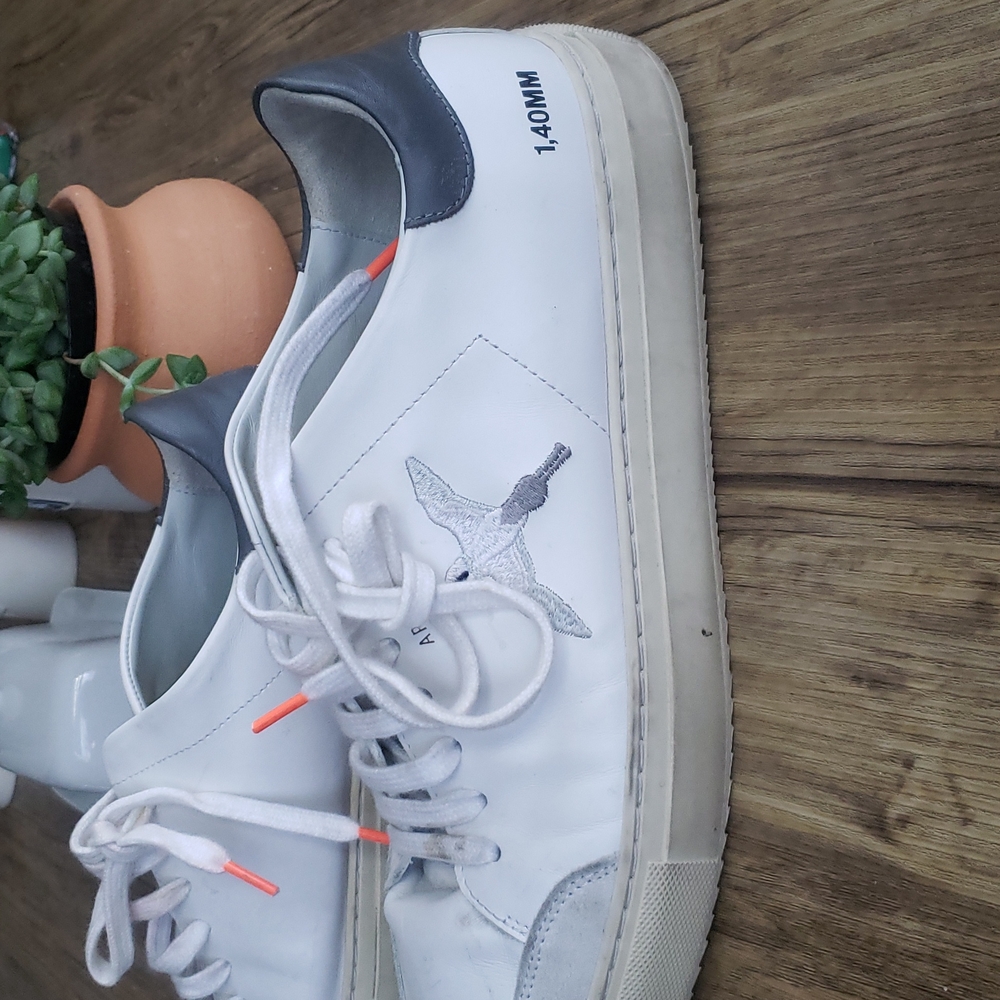 Axel Arigatou sneakers